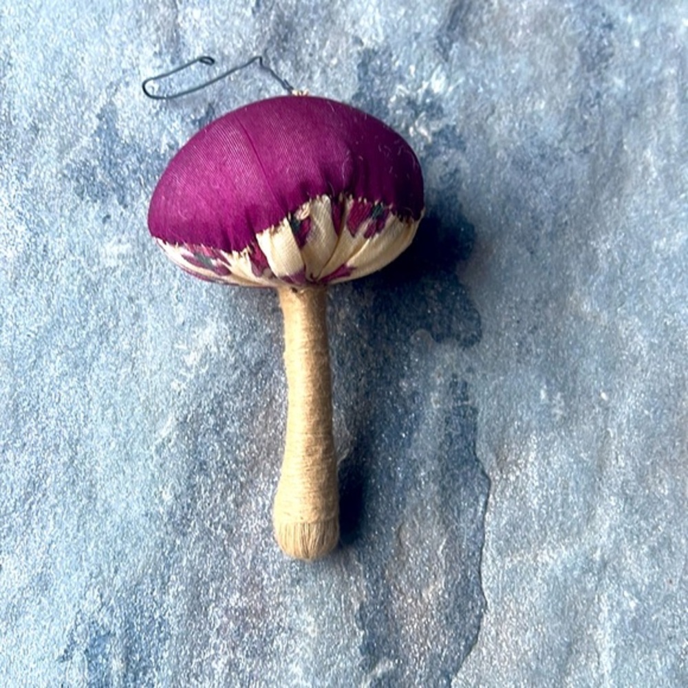 New🌟Anthropologie-Sari Mushroom Ornament